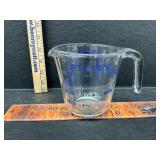 Pyrex measuring cup