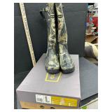 New size 9 Menï¿½s Lacrosse