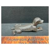 Cast iron dog