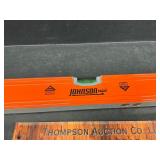 6 1/2 ft  magnetic level