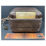 Vintage Sentinel radio untested