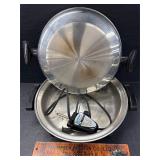 Stainless steel electric skillet