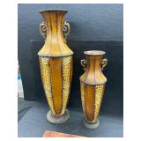 2 metal vases