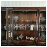 Contents of China Cabinet