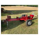 Wood splitter working