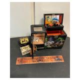 Vintage musical jewelry box and trinket boxï¿½s