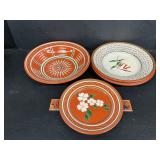 Pottery dishes