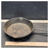 5 E Cast Iron Pan