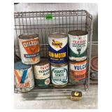 Vintage oil can lot