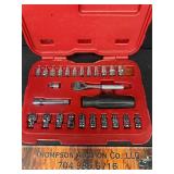 Mac 1/4ï¿½ ratchet  and craftsman socket tool set