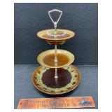 3 tear serving tray