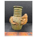 Handmade vase sculpted lizard
