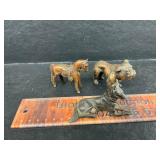 Cast animals