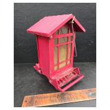 Bird feeder