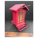 Bird feeder