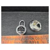 1 disc and 1 combo lock