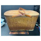 Vintage pic-nic basket