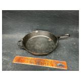 Lodge cast pan
