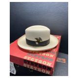 Stacy Adamï¿½s hat