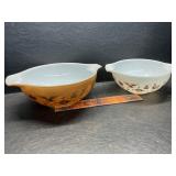 Pyrex bowls
