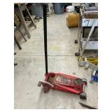Working floor jack