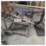 150 lb Anvil w table