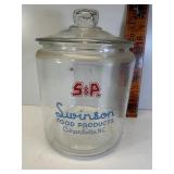 Small glass S&P swinson jar