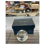 Crystal globe