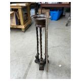 Metal plant stand