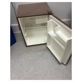 Sanyo mini fridge - Working order