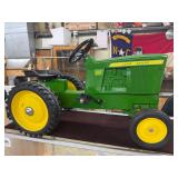 Ertl John Deere 5020 diesel pedal tractor