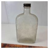 Spiderweb Flask w Spider & Cap