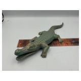 Cast iron alligator