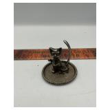 Cat ring holder