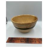 Vintage watt pottery bowl