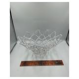 Open weave art glass bowl