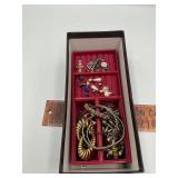 Assorted jewelry