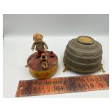 2 vintage music boxes