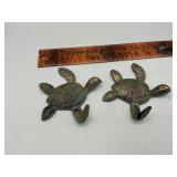Cast iron sea turtles hooks