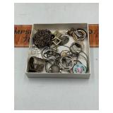 Assorted jewelry