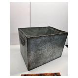 Metal storage box