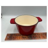 Cast iron enamel pot