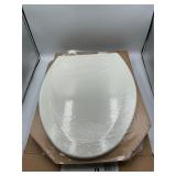 Elongated toilet set