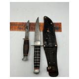 2 vintage sheath knives