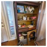 Cabinet & Contents