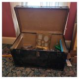 Trunk w contents