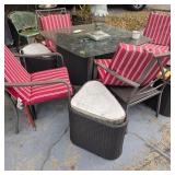 Table 4 chairs, 4 stools