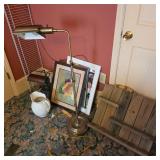 Contents of corner