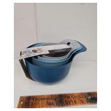 Mixing bowl set