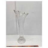 Swung vase